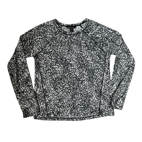 Athleta Ultimate‎ Train Print Long Sleeve Top Black & White Size Medium - Picture 5 of 13